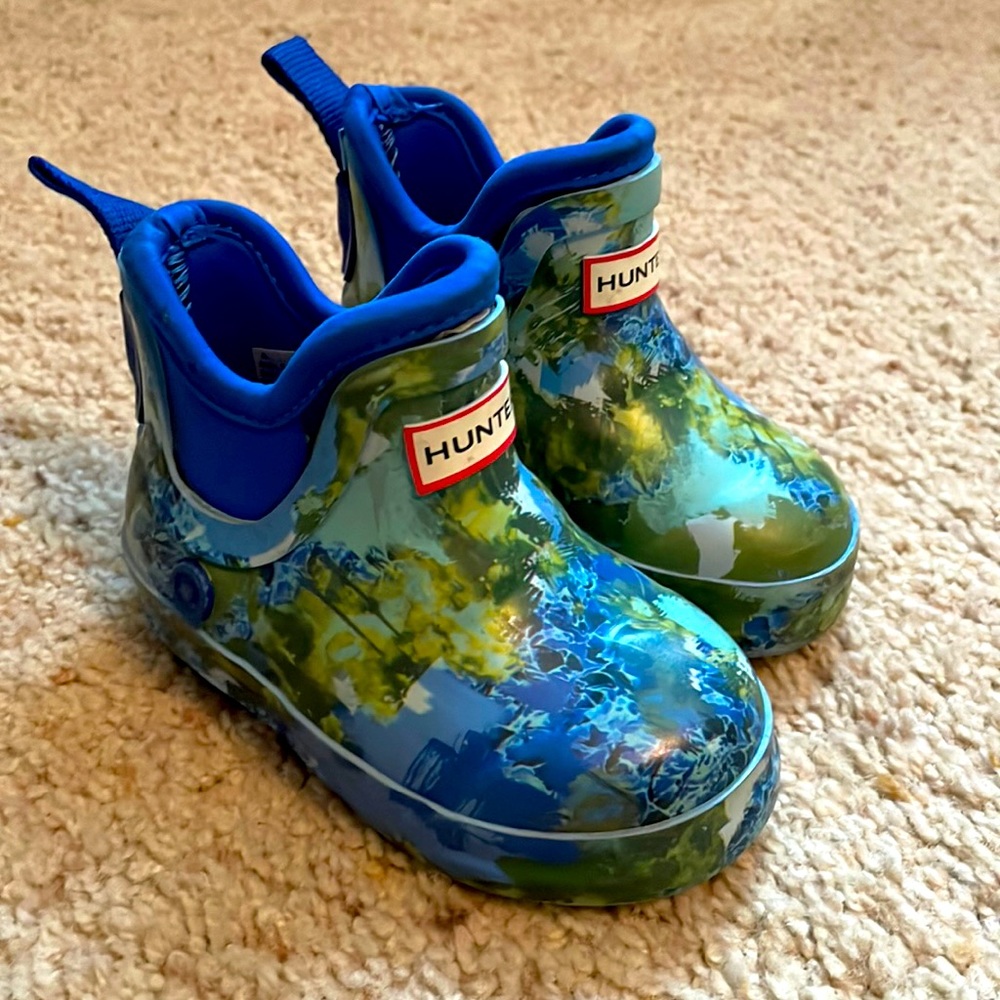 Hunter for Target Size 5 child boots in blue